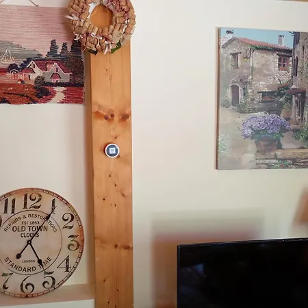 La Casa Tra Gli Alberi アパート フィウッジ